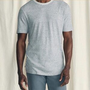 Faherty stripe Chambray Sunwashed tee